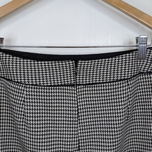 Banana Republic houndstooth skirt - size 6P - Picture 4 of 8
